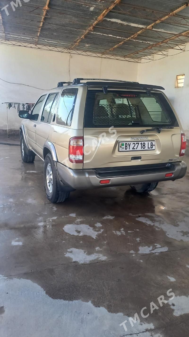 Nissan Pathfinder 2001 - 125 000 TMT - Керки - img 4