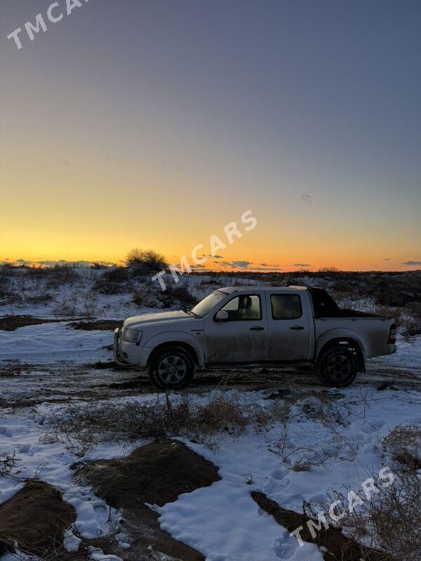 Toyota Hilux 2008 - 90 000 TMT - Байрамали - img 7