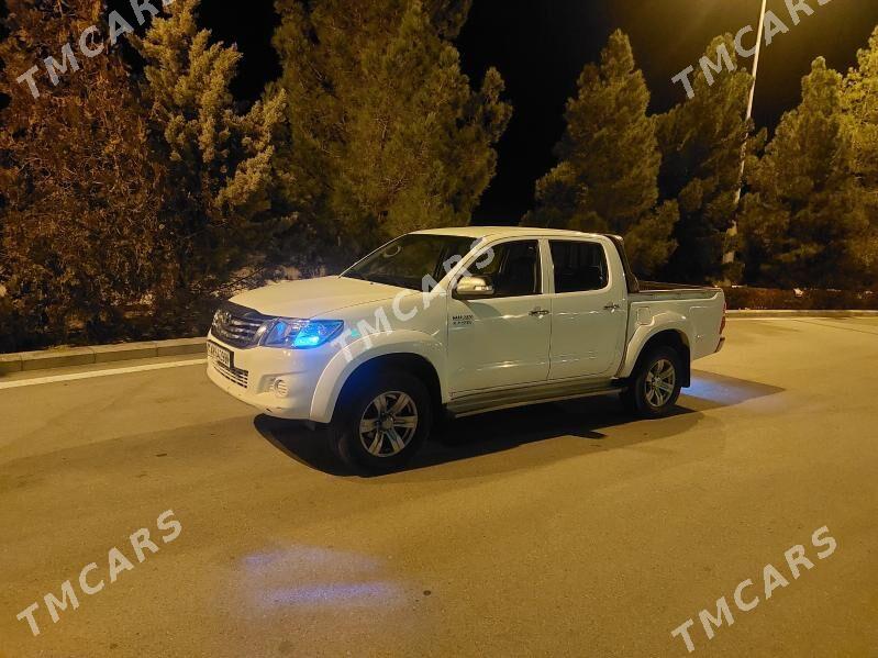 Toyota Hilux 2013 - 300 000 TMT - Türkmenbaşy - img 4