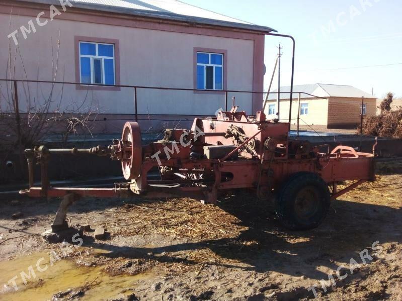 MTZ 80 1992 - 130 000 TMT - Garabekewül - img 2