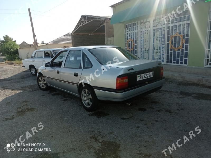 Opel Vectra 1989 - 25 000 TMT - Кака - img 2