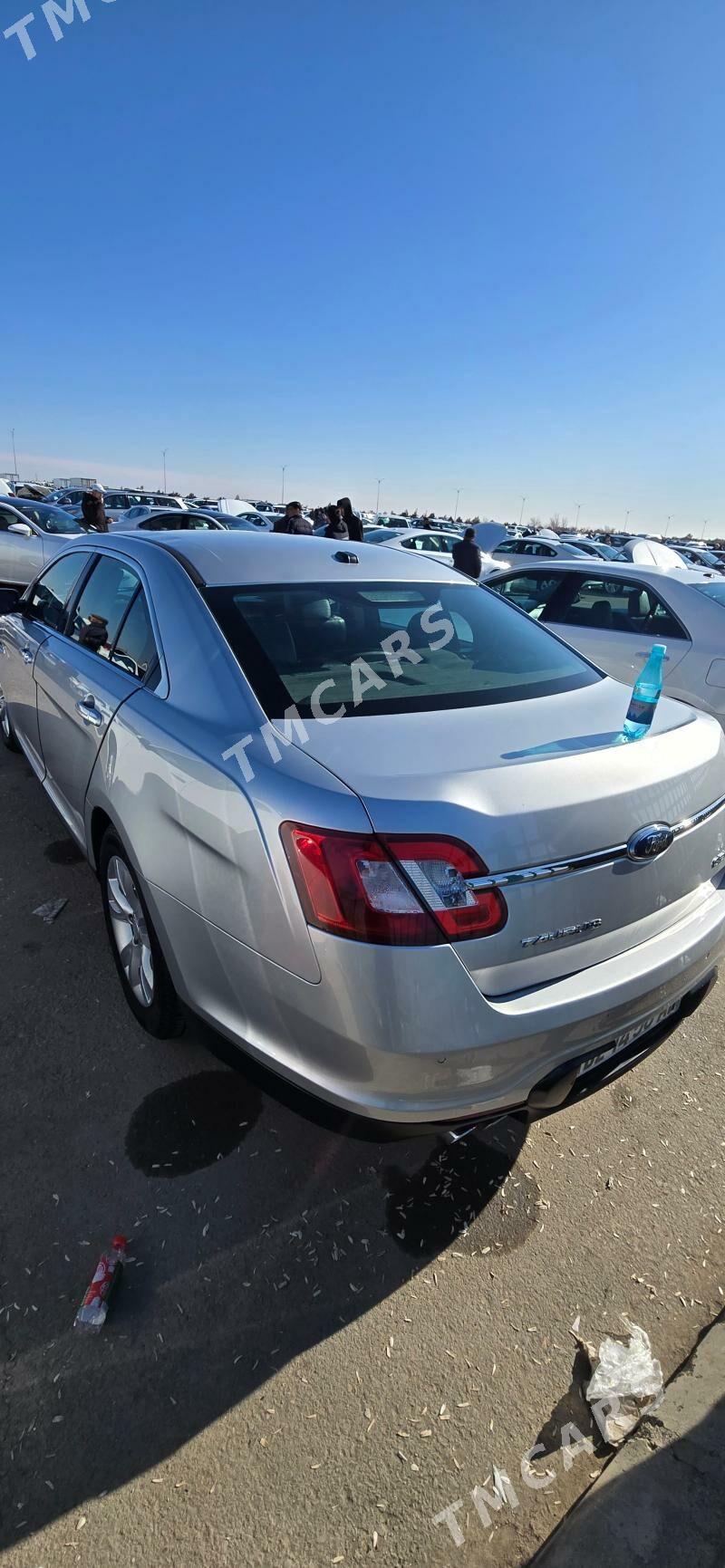 Ford Taurus 2010 - 150 000 TMT - Ашхабад - img 3