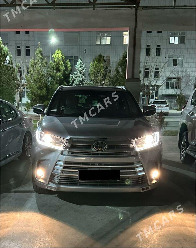 Toyota Highlander 2018 - 560 000 TMT - Ашхабад - img 3