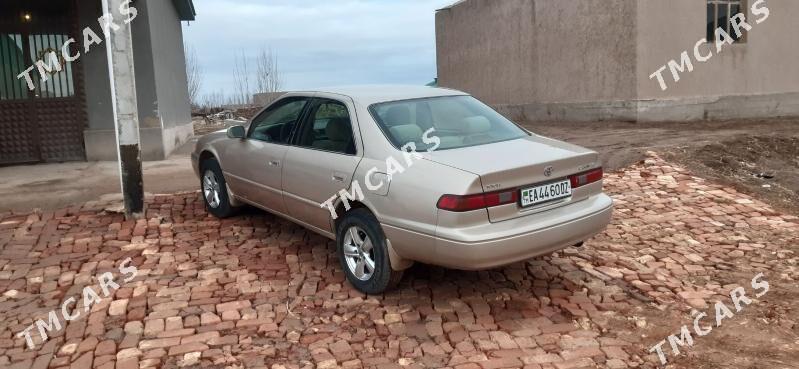 Toyota Camry 1998 - 118 000 TMT - Türkmenbaşy etr. - img 4