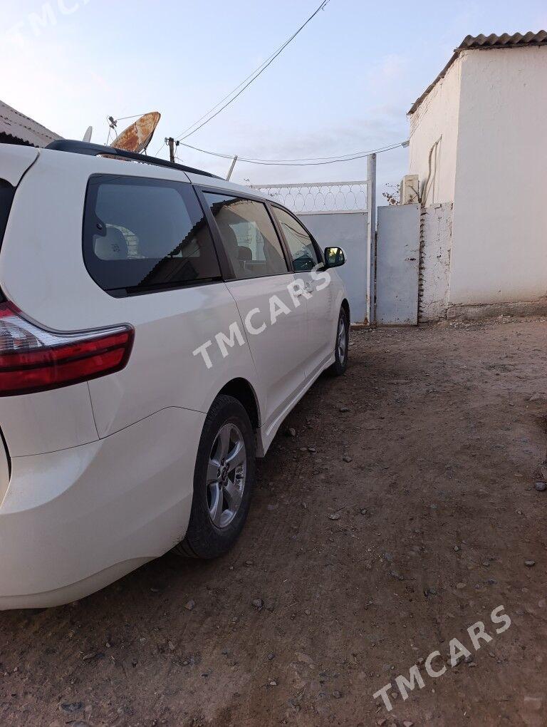 Toyota Sienna 2020 - 350 000 TMT - Parahat 3 - img 3