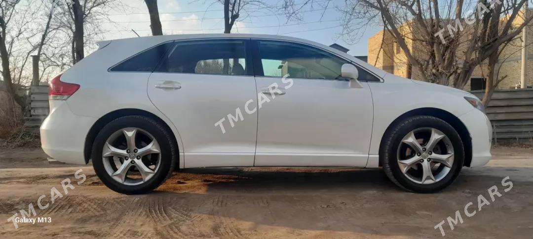 Toyota Venza 2010 - 180 000 TMT - Дашогуз - img 4