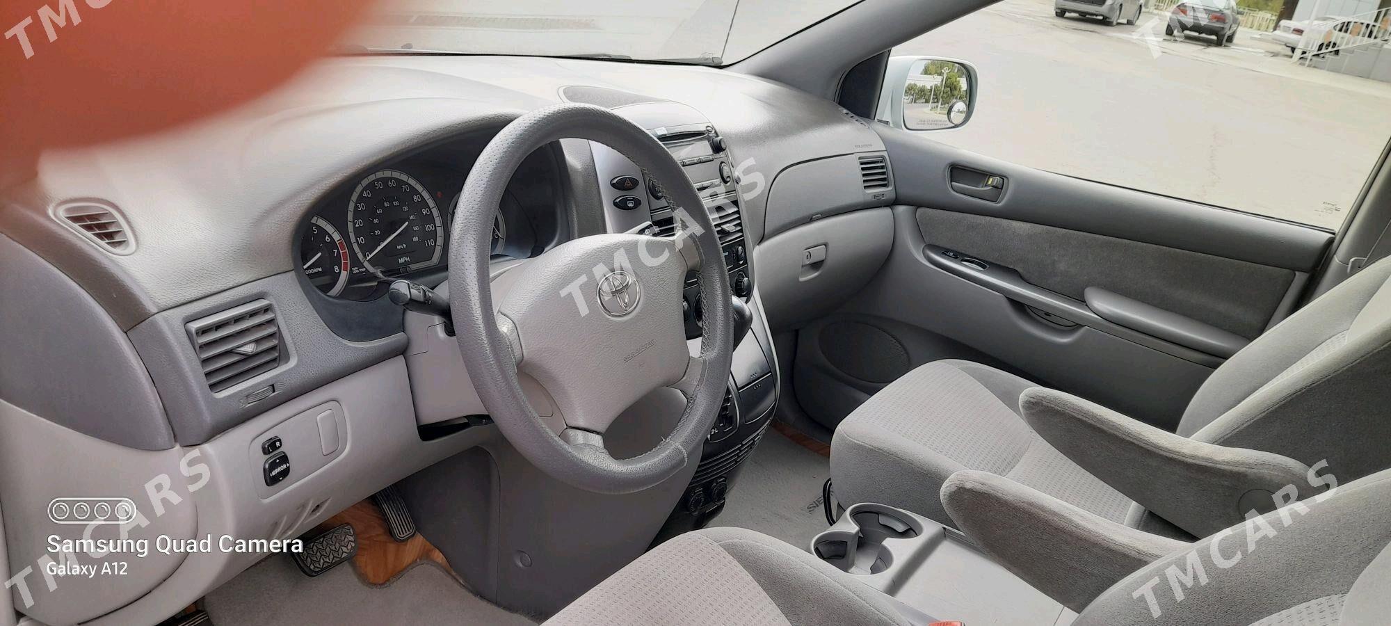 Toyota Sienna 2009 - 210 000 TMT - Сакарчага - img 5