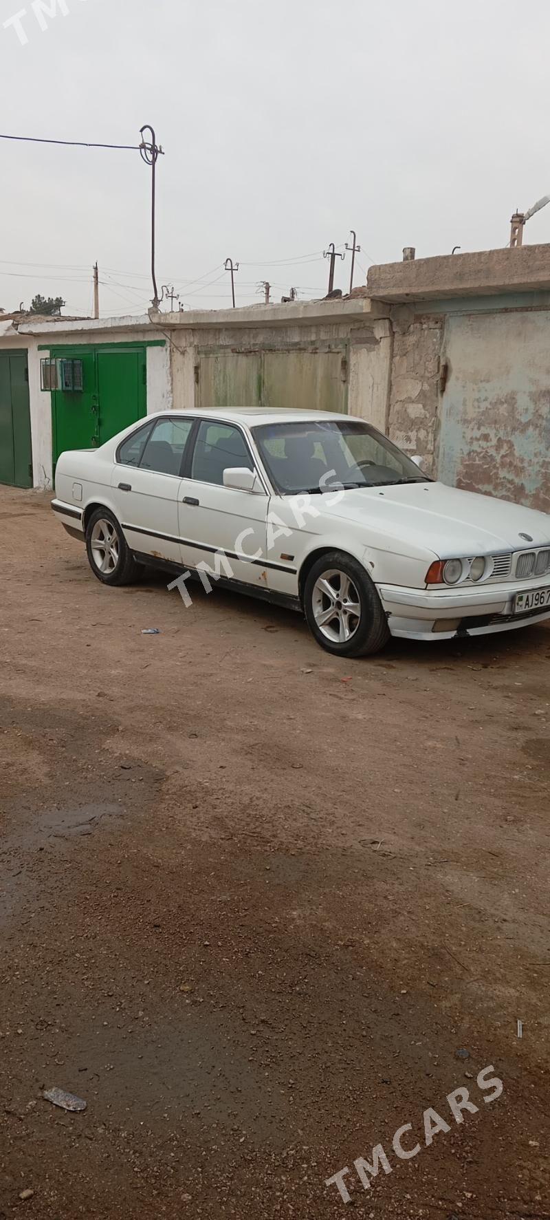 BMW 535 1989 - 25 000 TMT - Balkanabat - img 3