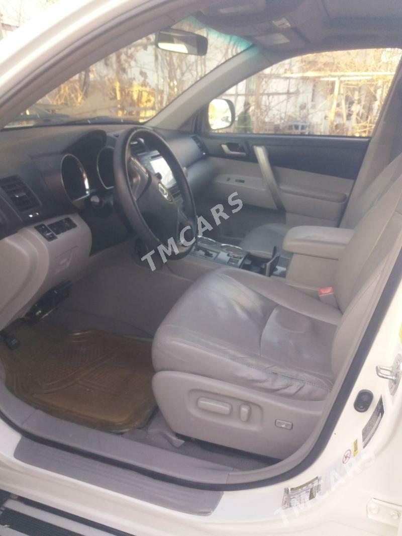 Toyota Highlander 2010 - 245 000 TMT - Ашхабад - img 3