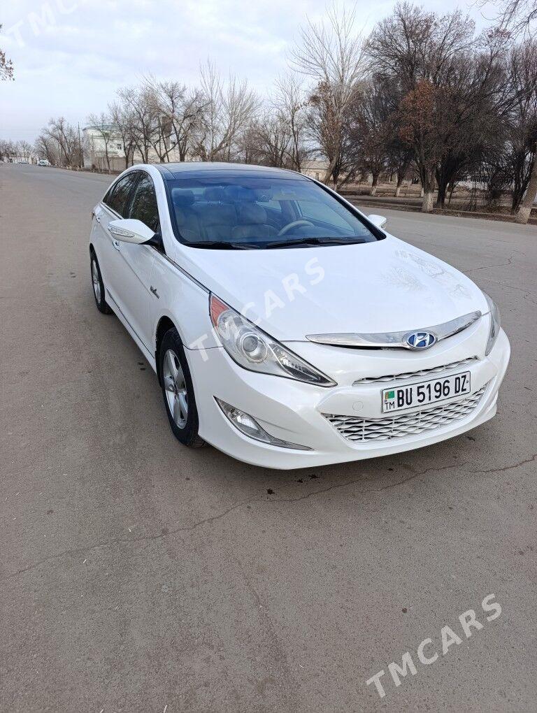 Hyundai Sonata 2012 - 155 000 TMT - Дашогуз - img 2