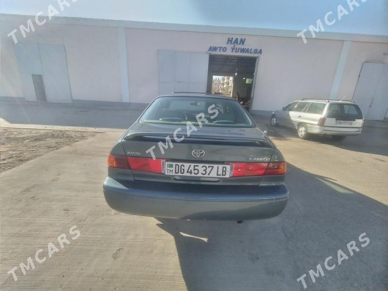 Toyota Camry 1999 - 135 000 TMT - Çärjew - img 2