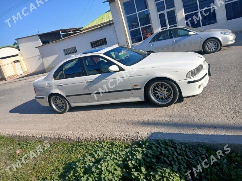 BMW E39 2001 - 105 000 TMT - Aşgabat - img 3