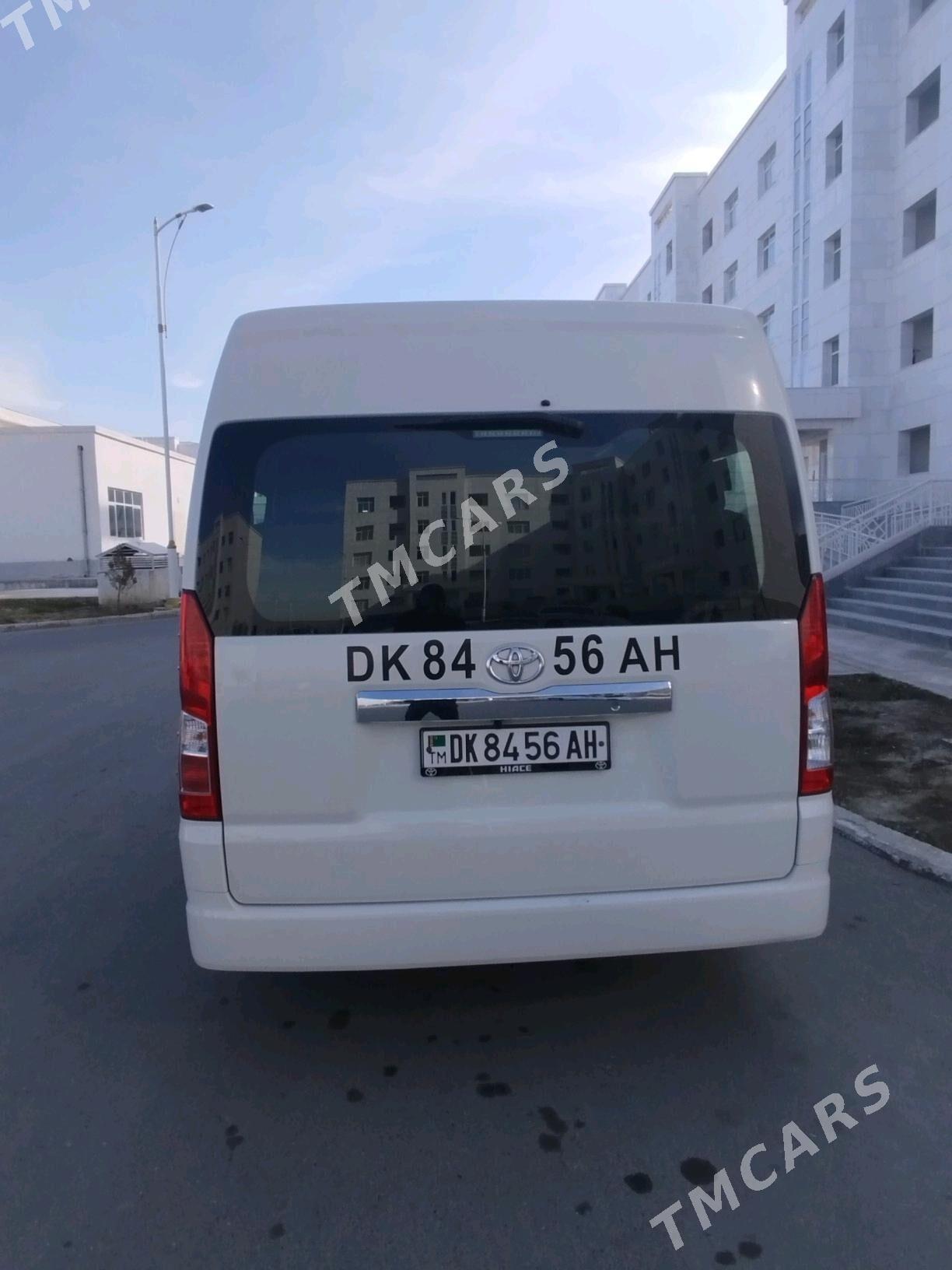 Toyota Hiace 2019 - 600 000 TMT - Аркадаг - img 4