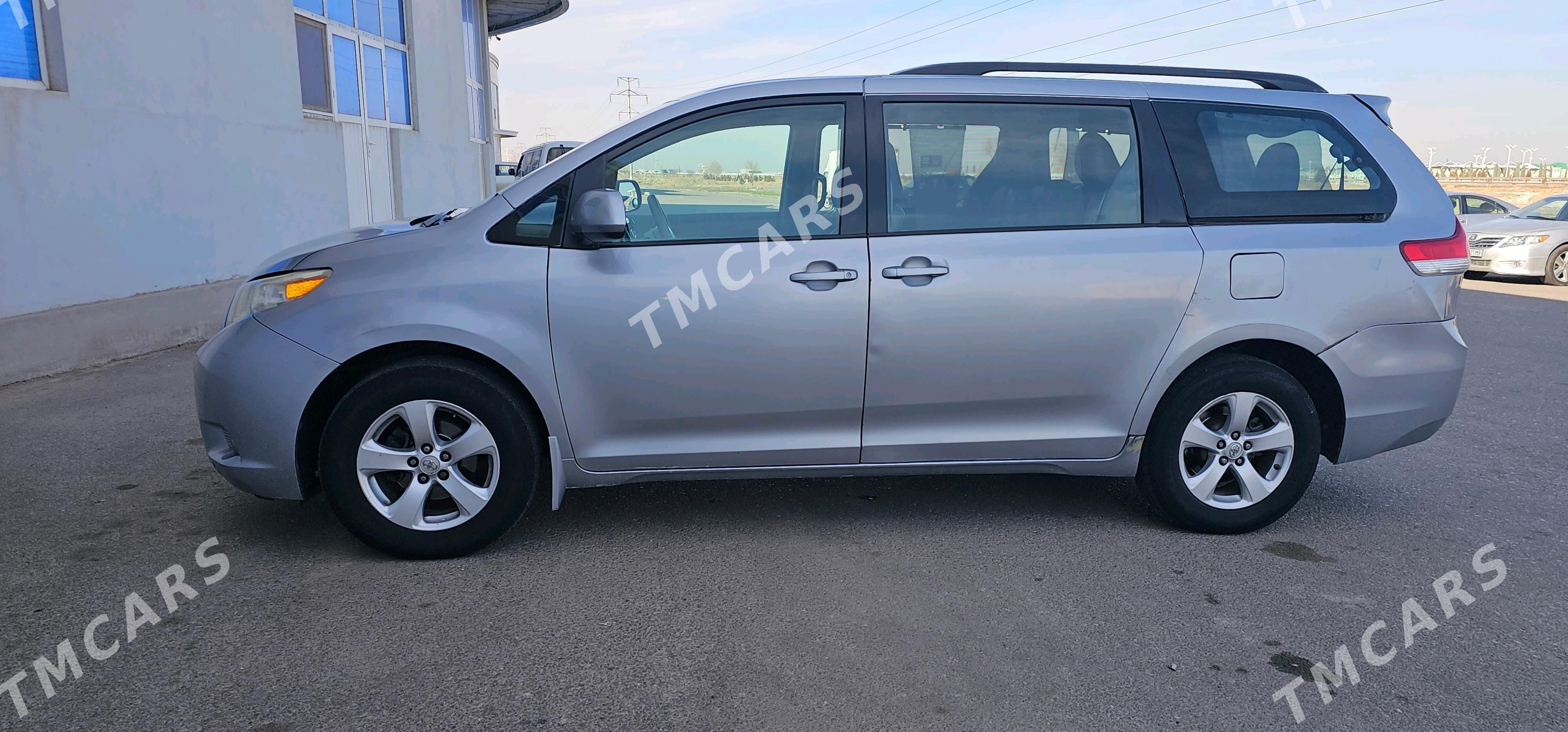 Toyota Sienna 2011 - 240 000 TMT - Mary - img 7