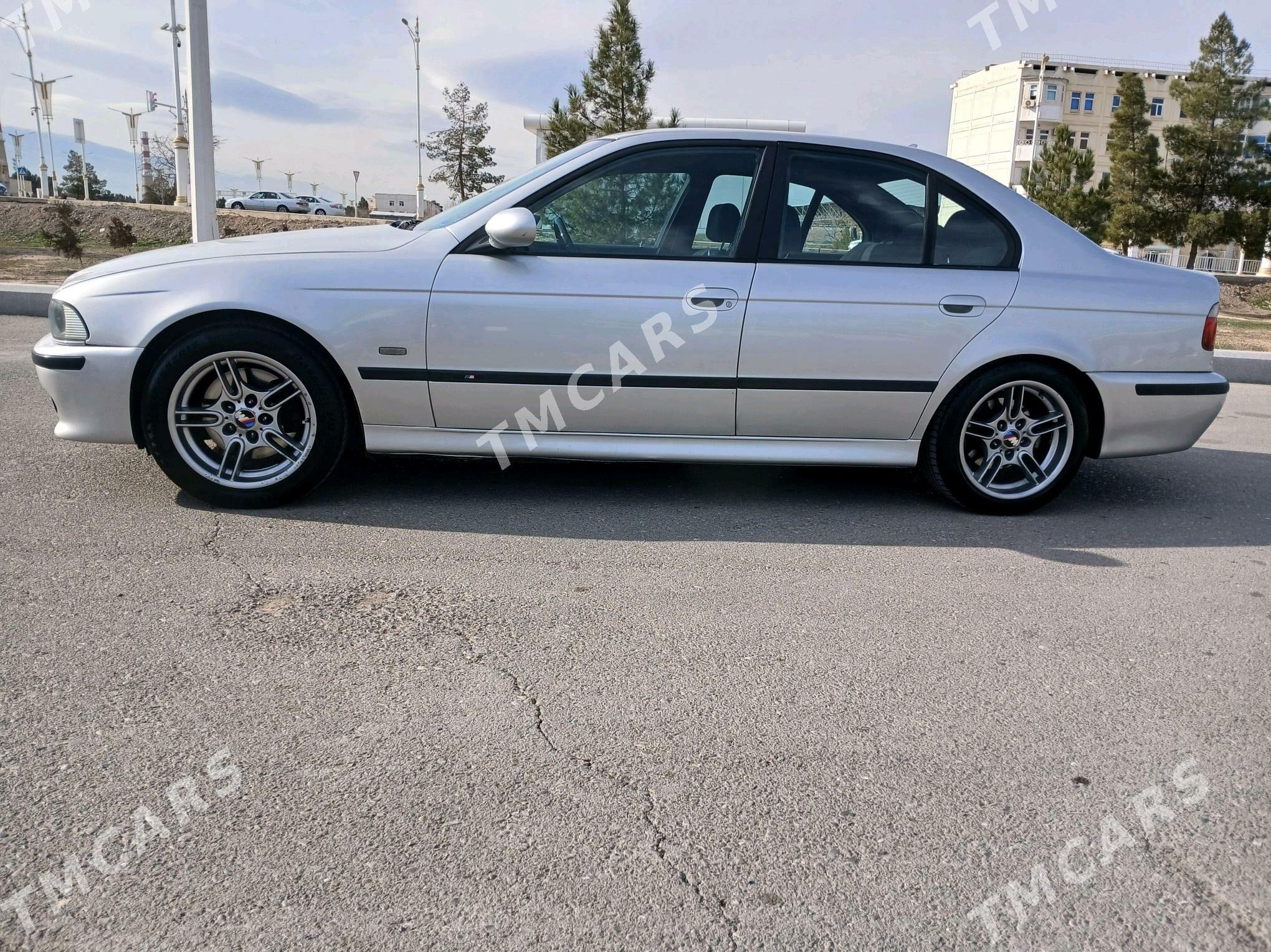 BMW E39 2003 - 145 000 TMT - Aşgabat - img 2