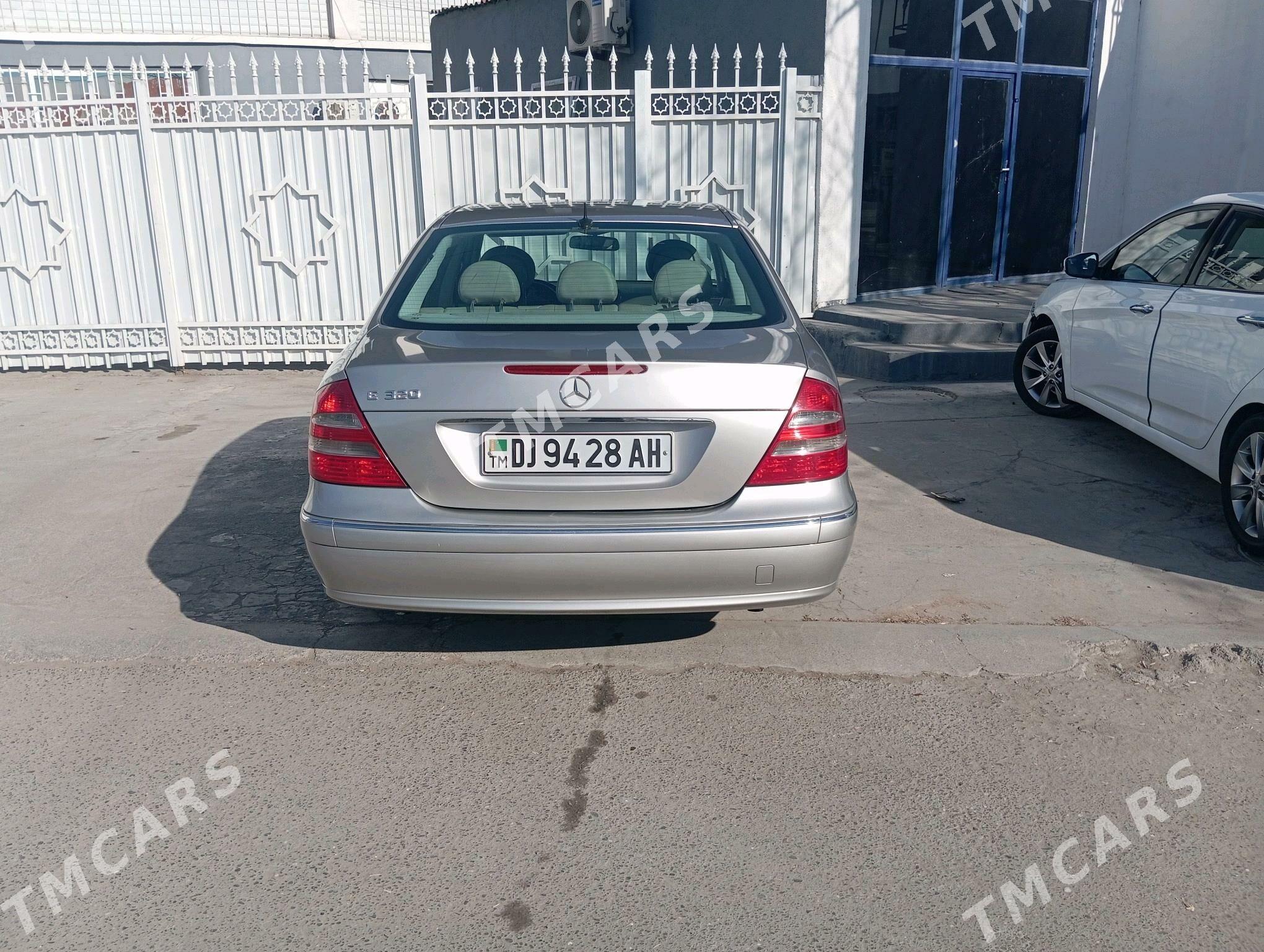 Mercedes-Benz E320 2003 - 107 000 TMT - Бедев - img 6