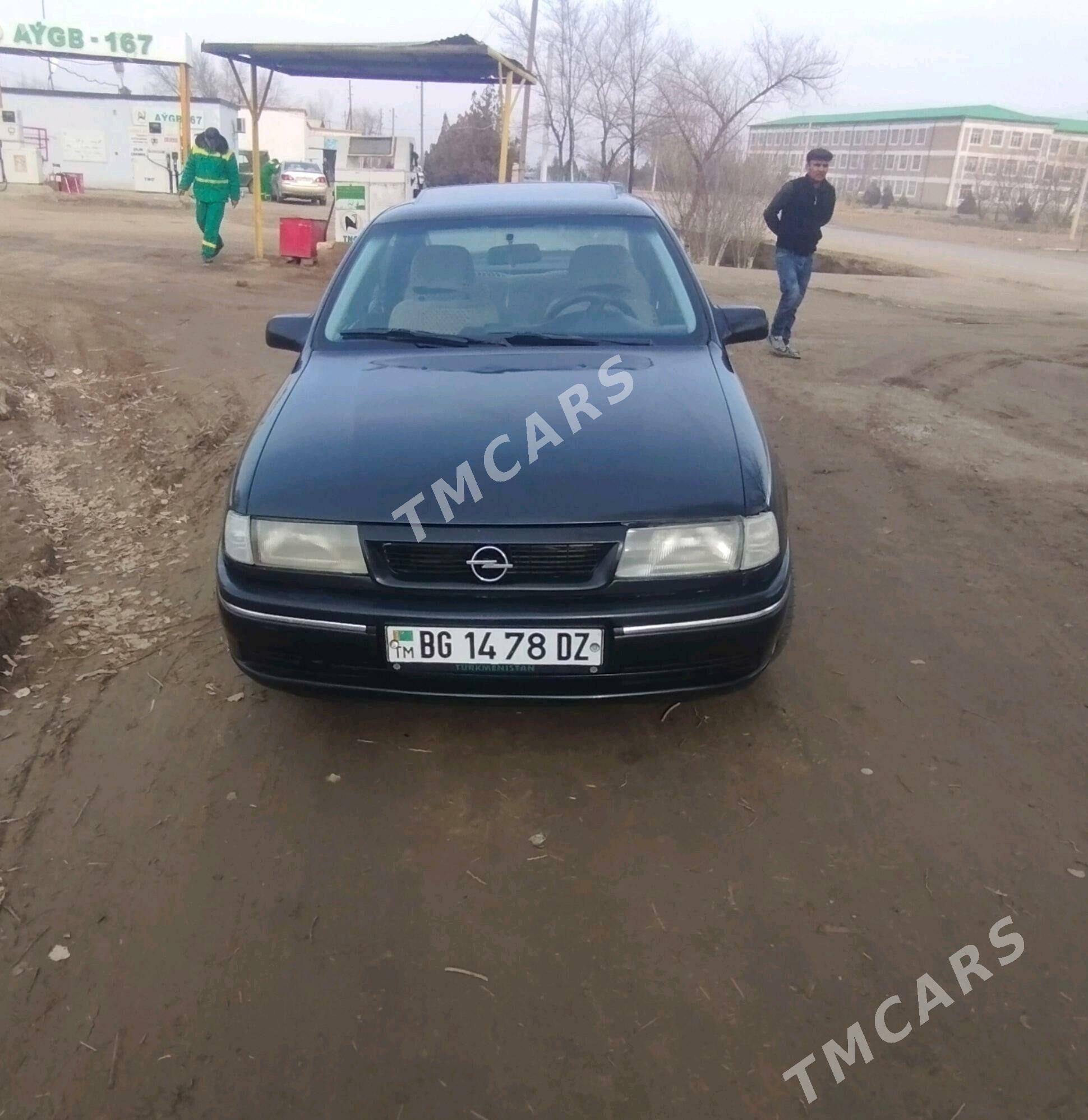 Opel Vectra 1995 - 35 000 TMT - Гурбансолтан Едже - img 3