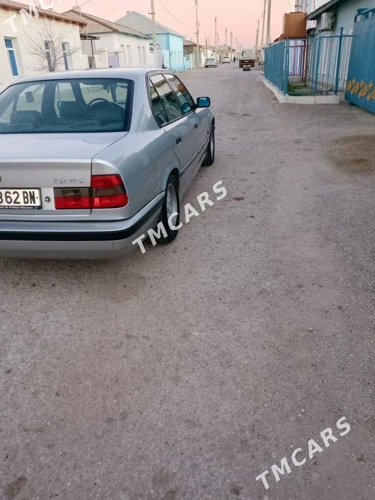 BMW E34 1994 - 65 000 TMT - Balkanabat - img 3