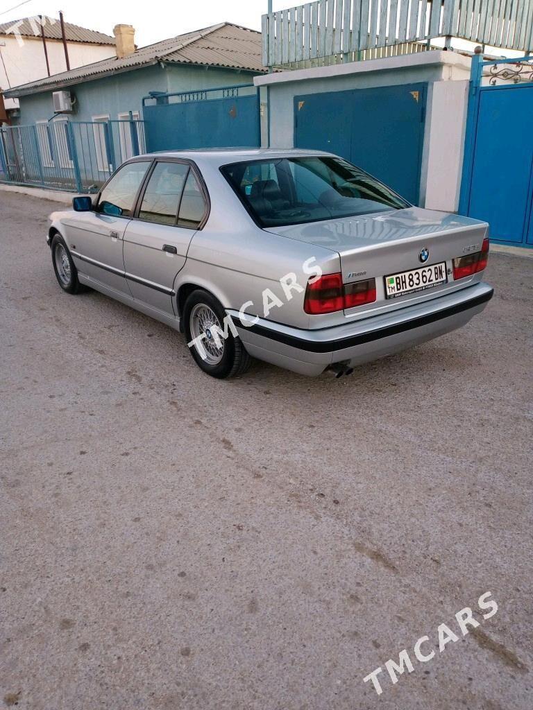 BMW E34 1994 - 65 000 TMT - Balkanabat - img 4