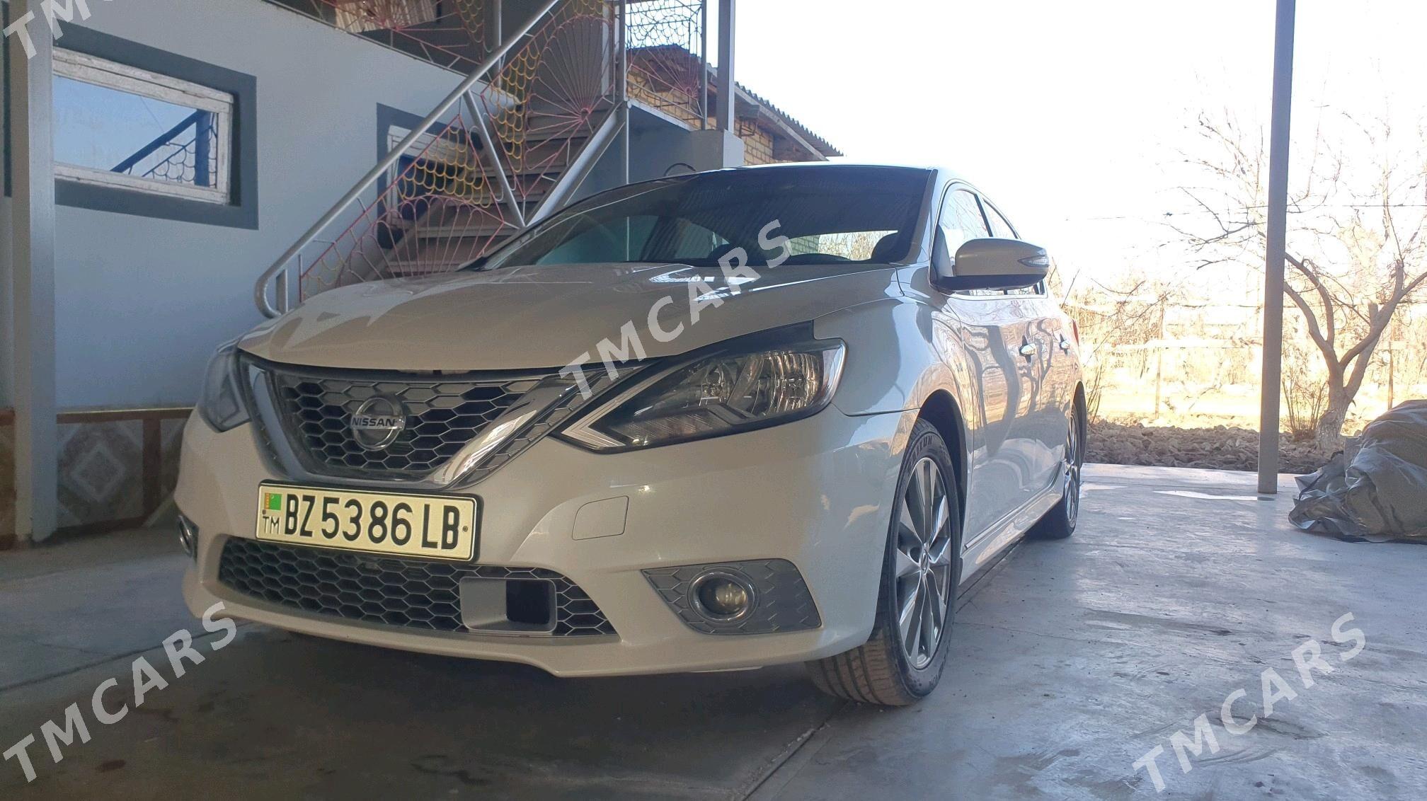 Nissan Sentra 2018 - 150 000 TMT - Çärjew - img 2