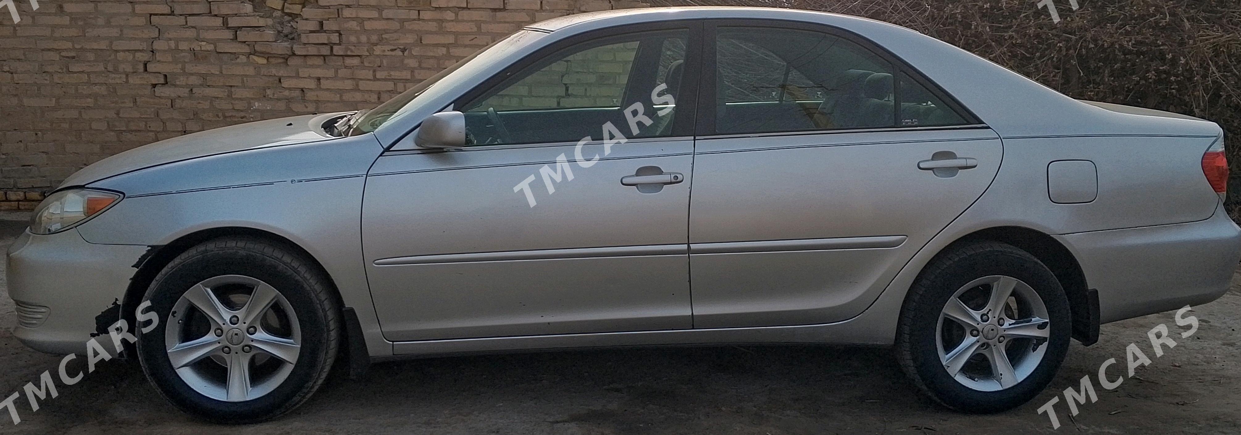 Toyota Camry 2005 - 130 000 TMT - Гороглы (Тагта) - img 2