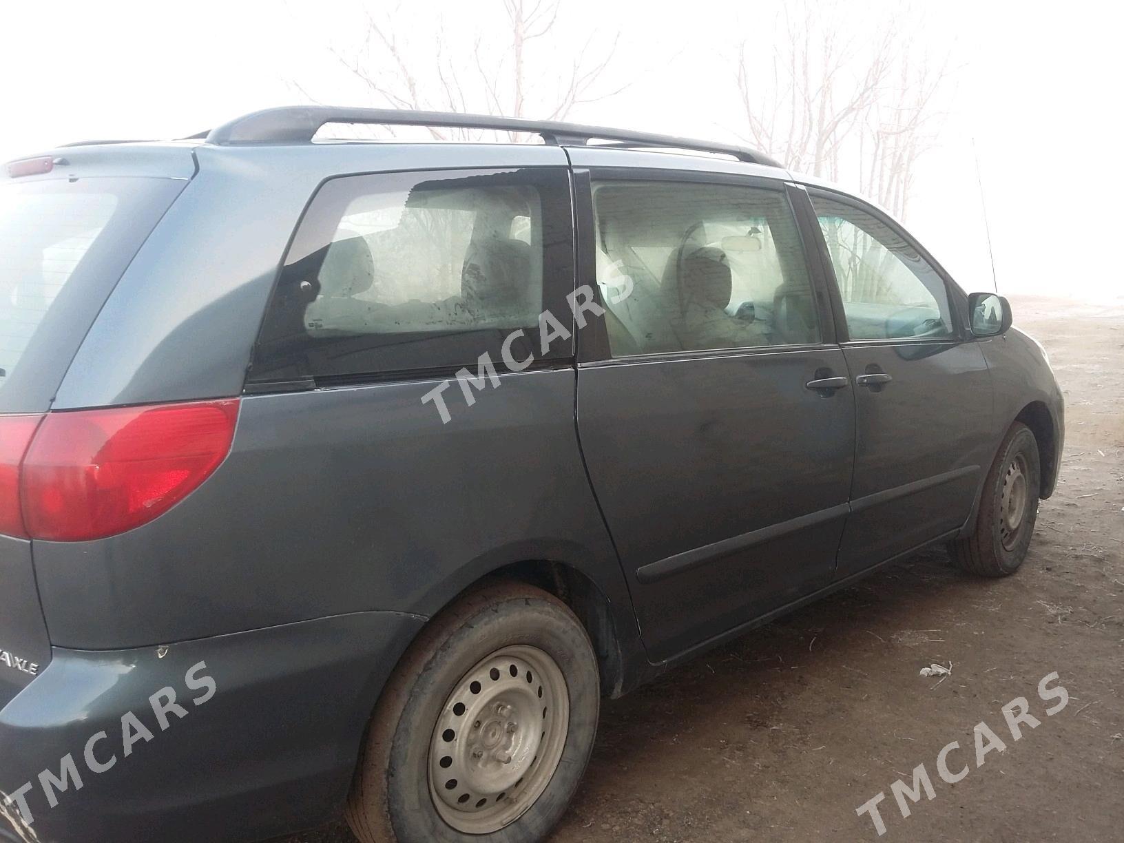 Toyota Sienna 2008 - 160 000 TMT - Губадаг - img 2