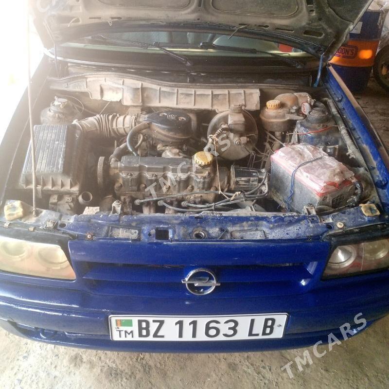 Opel Astra 1993 - 27 000 TMT - Саят - img 4