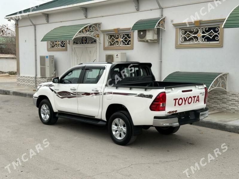 Toyota Hilux 2020 - 500 000 TMT - Balkanabat - img 4