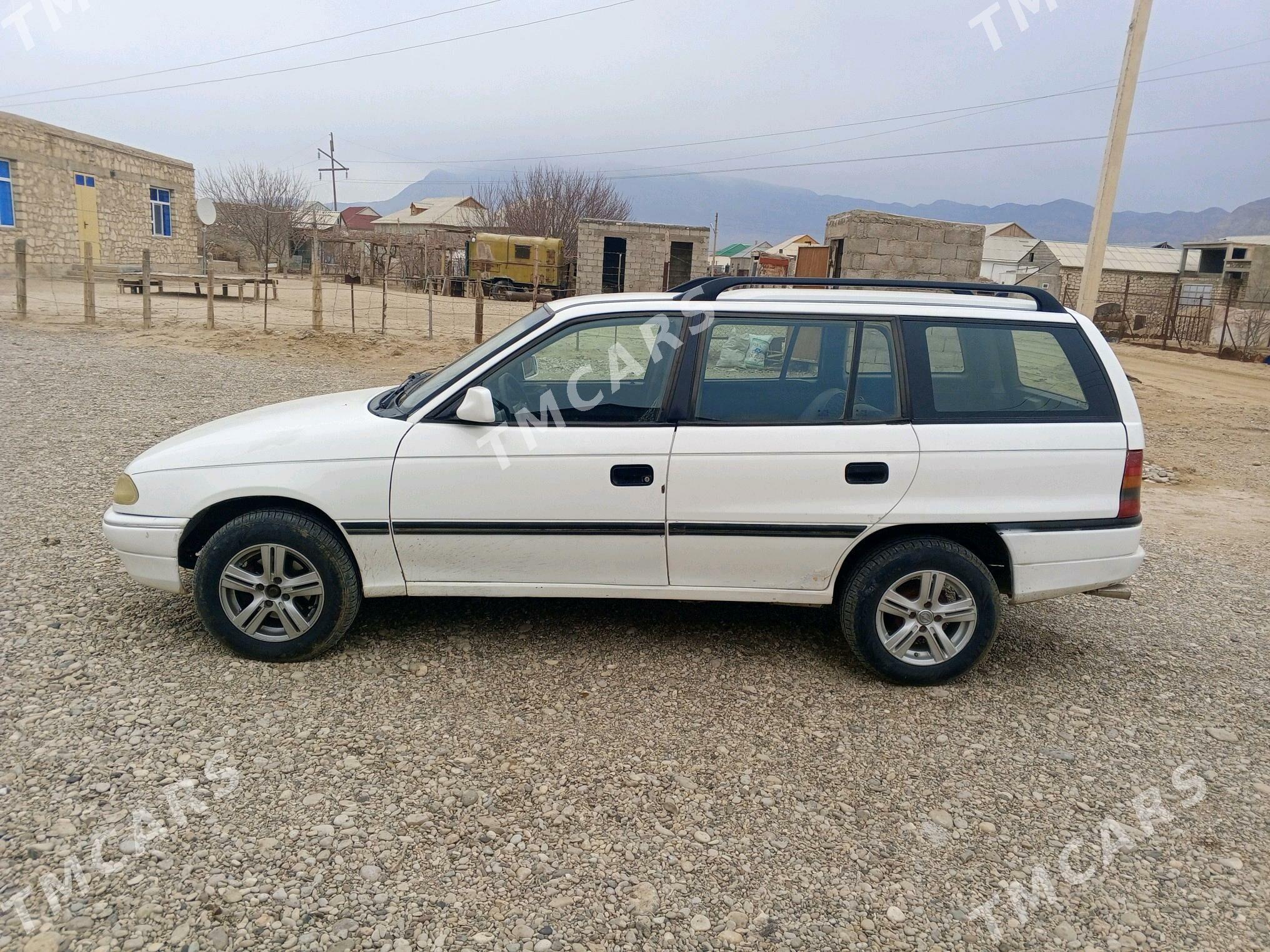 Opel Astra 1994 - 45 000 TMT - Джебел - img 3