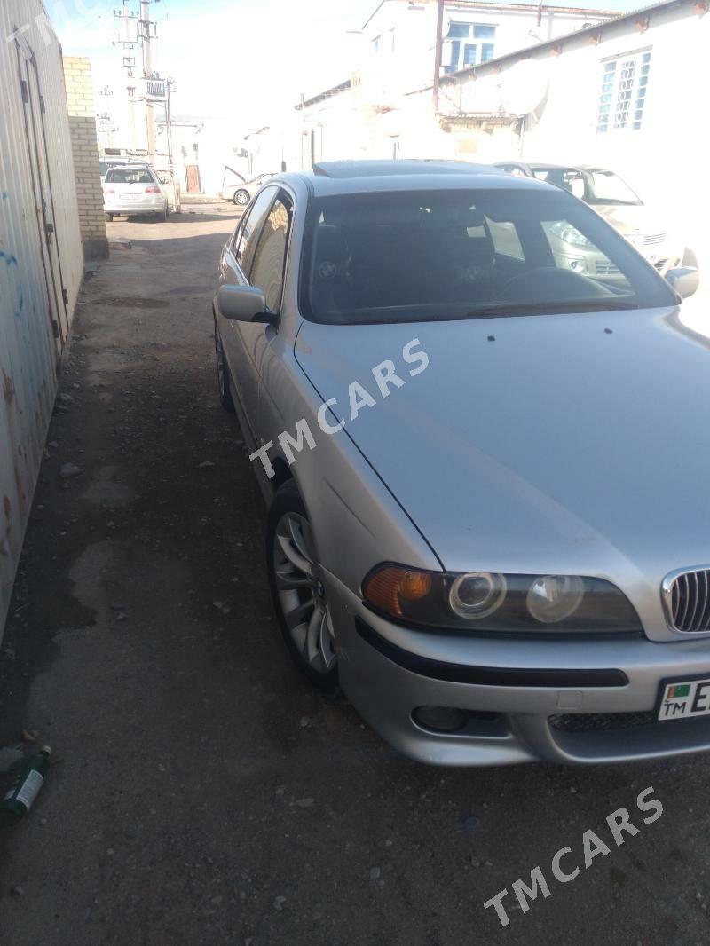 BMW E39 2000 - 120 000 TMT - Mary - img 2