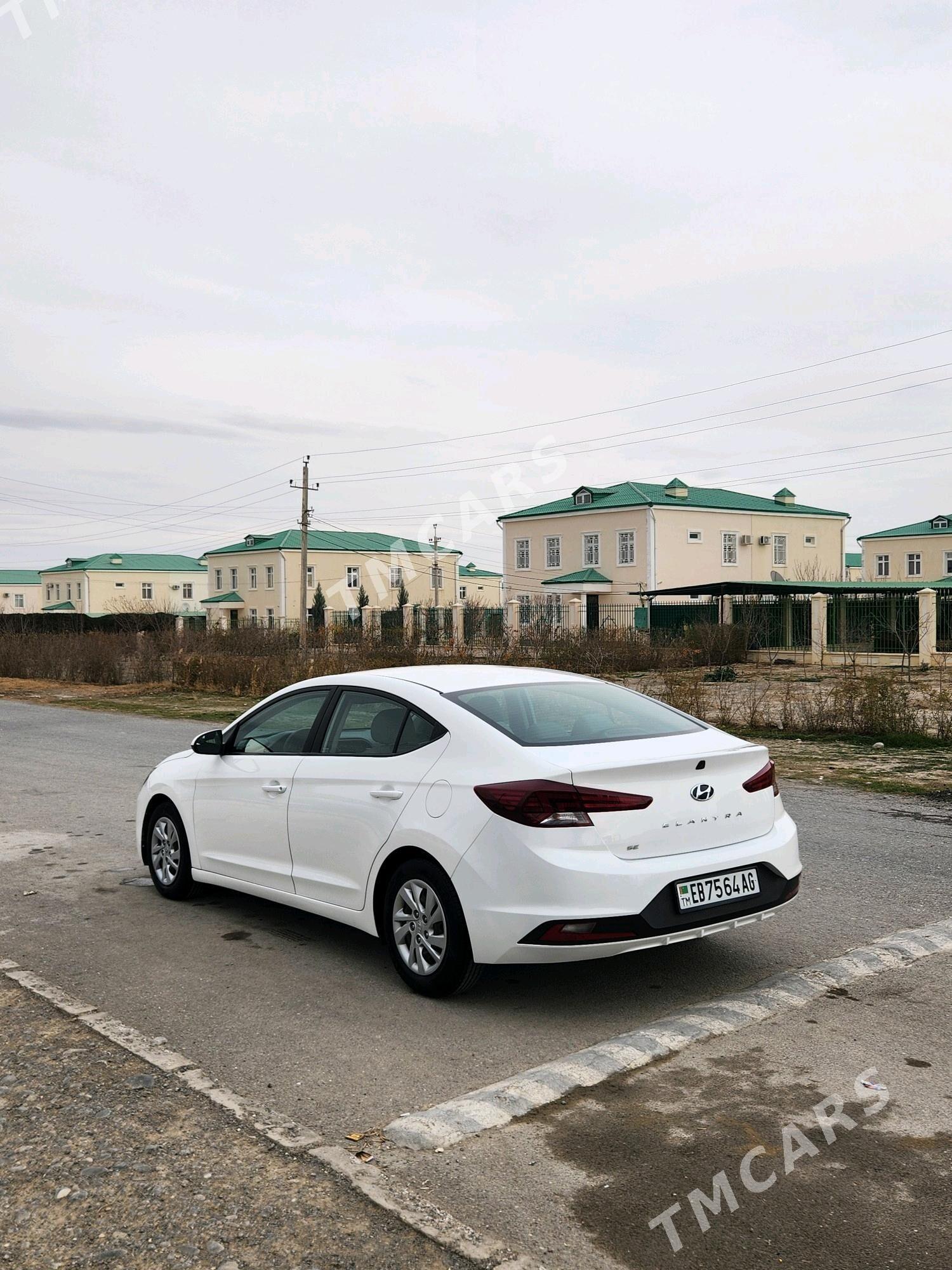 Hyundai Elantra 2019 - 190 000 TMT - Aşgabat - img 4