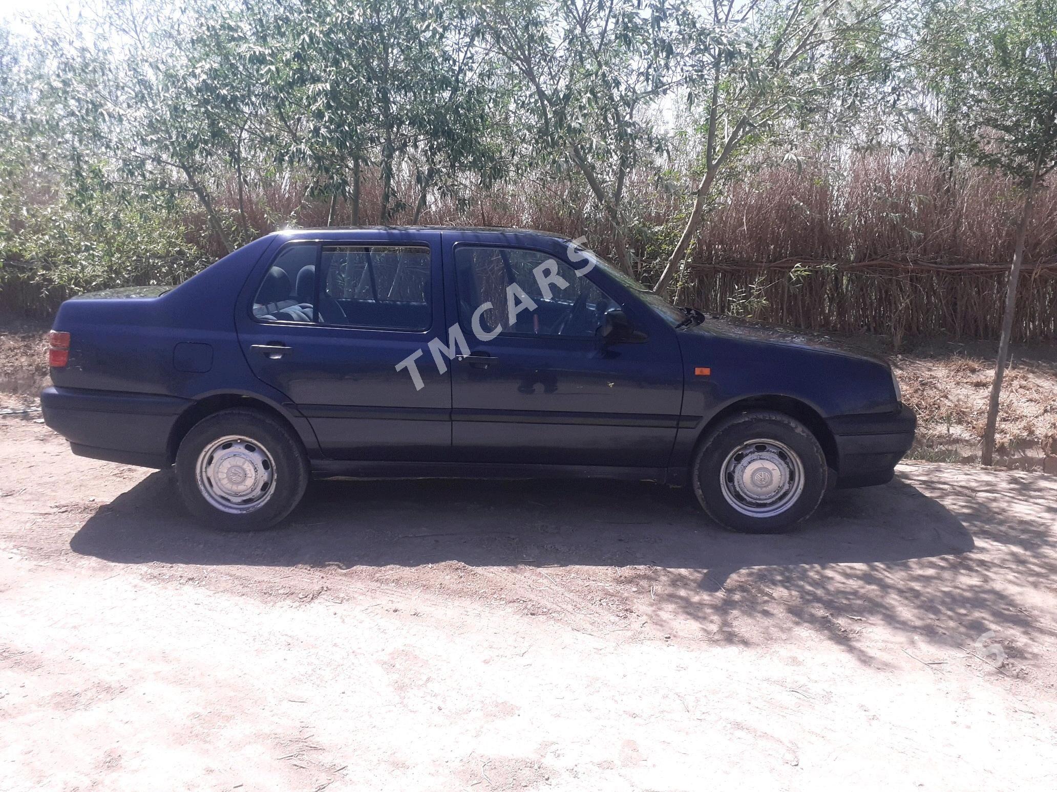 Volkswagen Golf 1993 - 25 000 TMT - етр. Туркменбаши - img 2