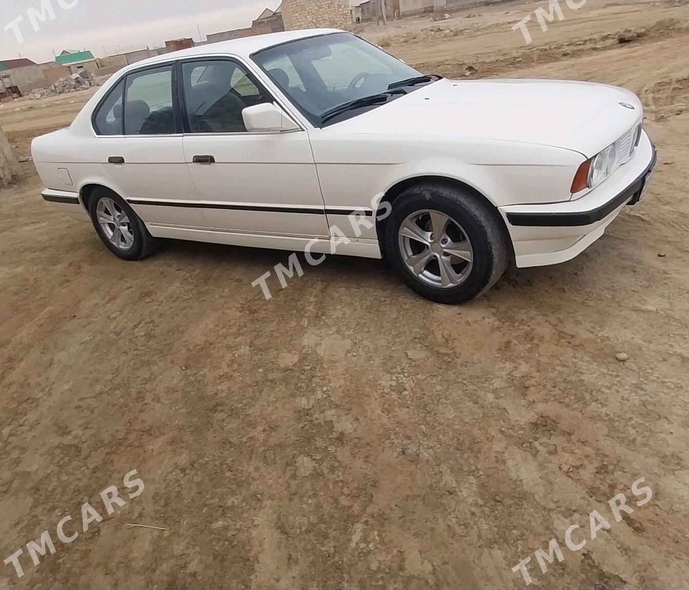 BMW 520 1991 - 42 000 TMT - Берекет - img 7