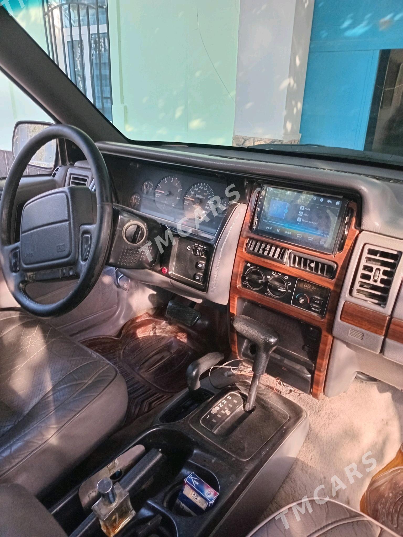 Jeep Grand Cherokee 4xe 1993 - 40 000 TMT - Чарджоу - img 4