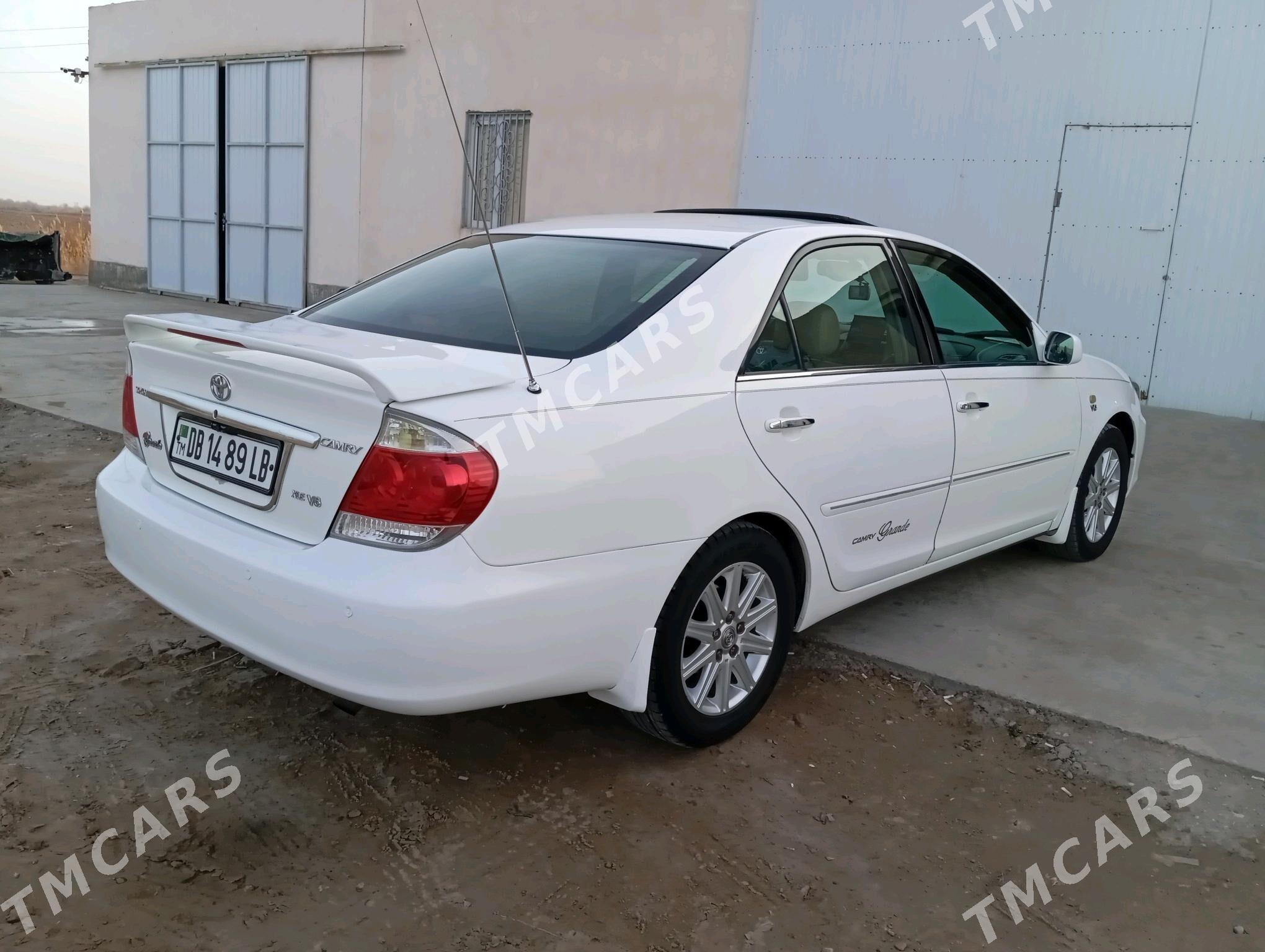 Toyota Camry 2002 - 205 000 TMT - Дянев - img 3