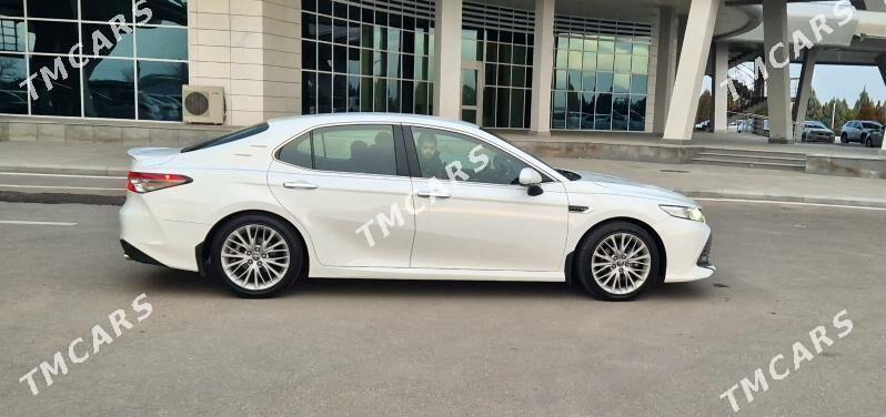 Toyota Camry 2018 - 320 000 TMT - Анев - img 3