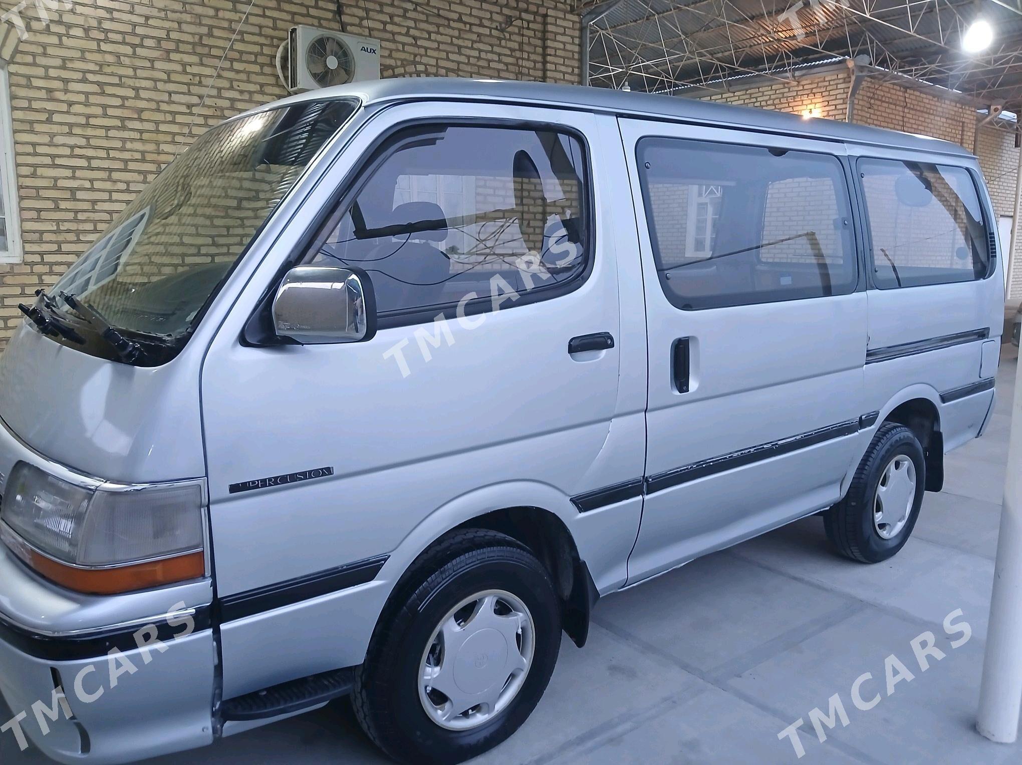 Toyota Hiace 1992 - 70 000 TMT - Мары - img 2