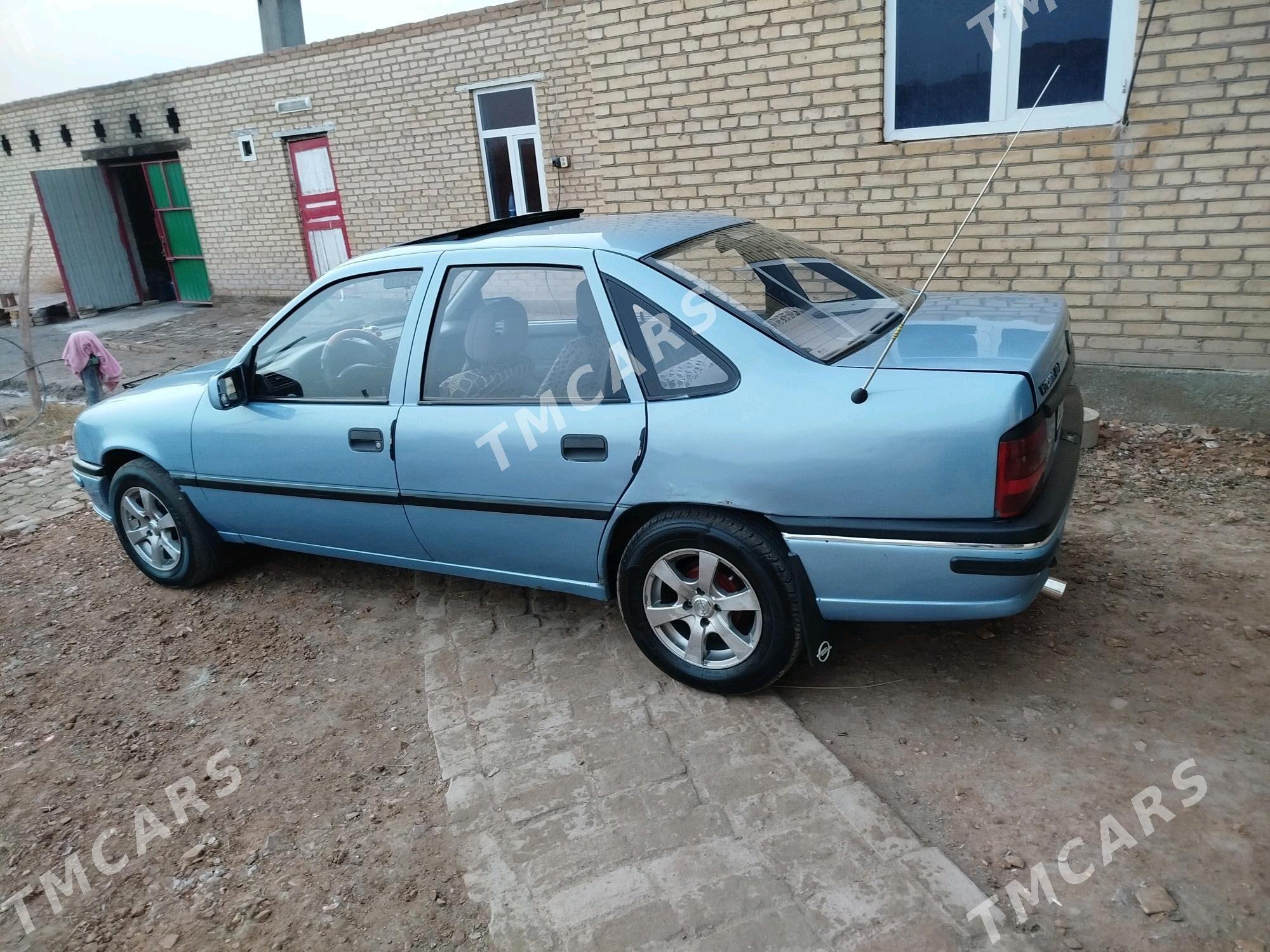 Opel Vectra 1993 - 42 000 TMT - Dänew - img 2