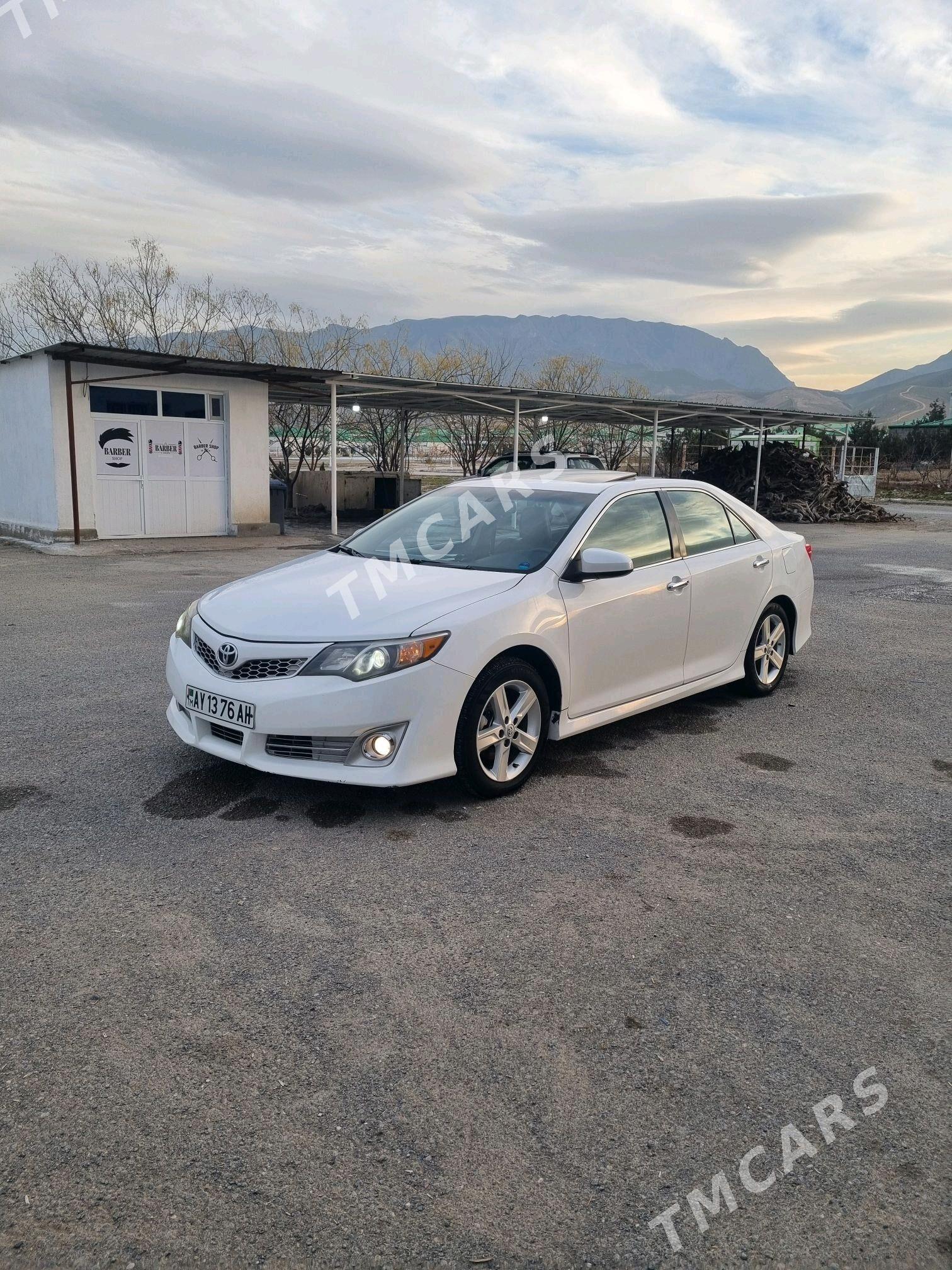 Toyota Camry 2012 - 242 000 TMT - Ak bugdaý etraby - img 2