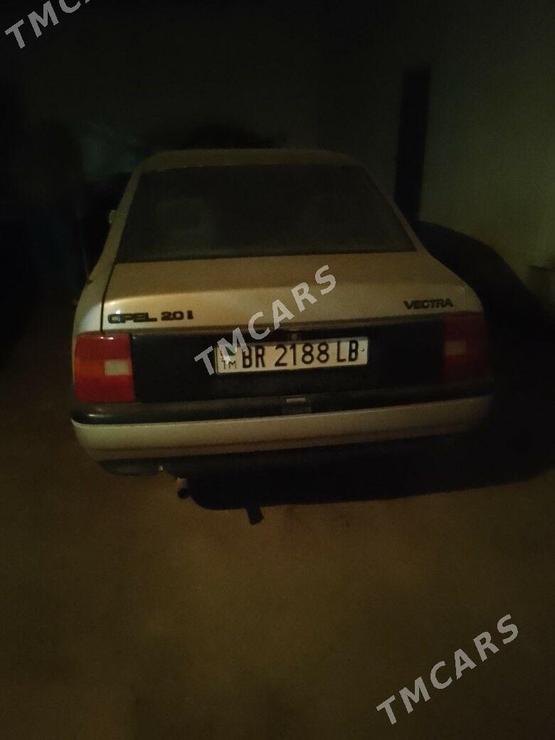 Opel Vectra 1991 - 30 000 TMT - Sakar - img 2