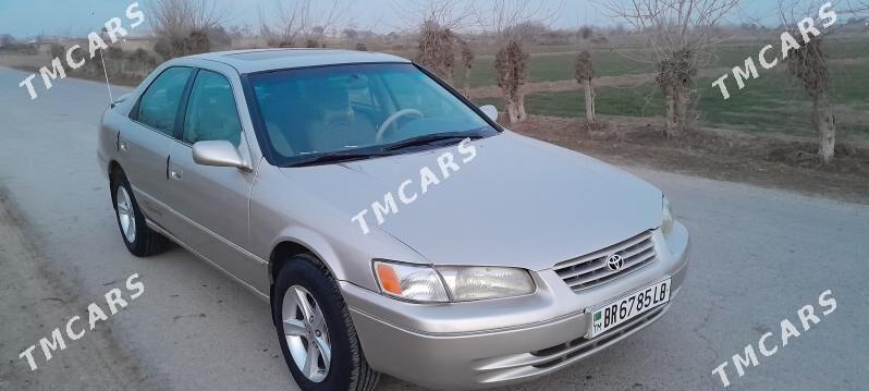 Toyota Camry 1998 - 108 000 TMT - Saýat - img 3