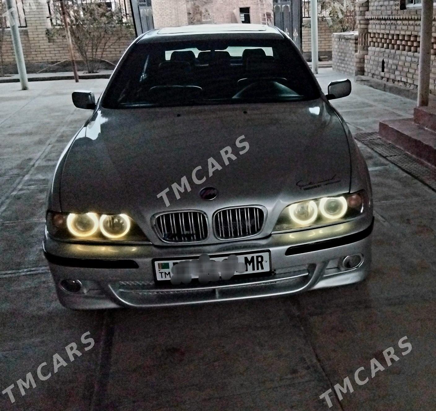 BMW E39 2003 - 125 000 TMT - Векильбазар - img 4