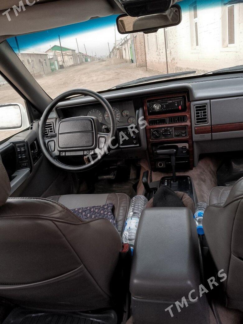 Jeep Grand Cherokee 1994 - 55 000 TMT - Берекет - img 5