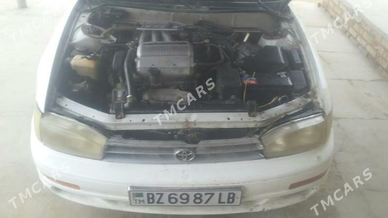 Toyota Camry 1993 - 55 000 TMT - Türkmenabat - img 4