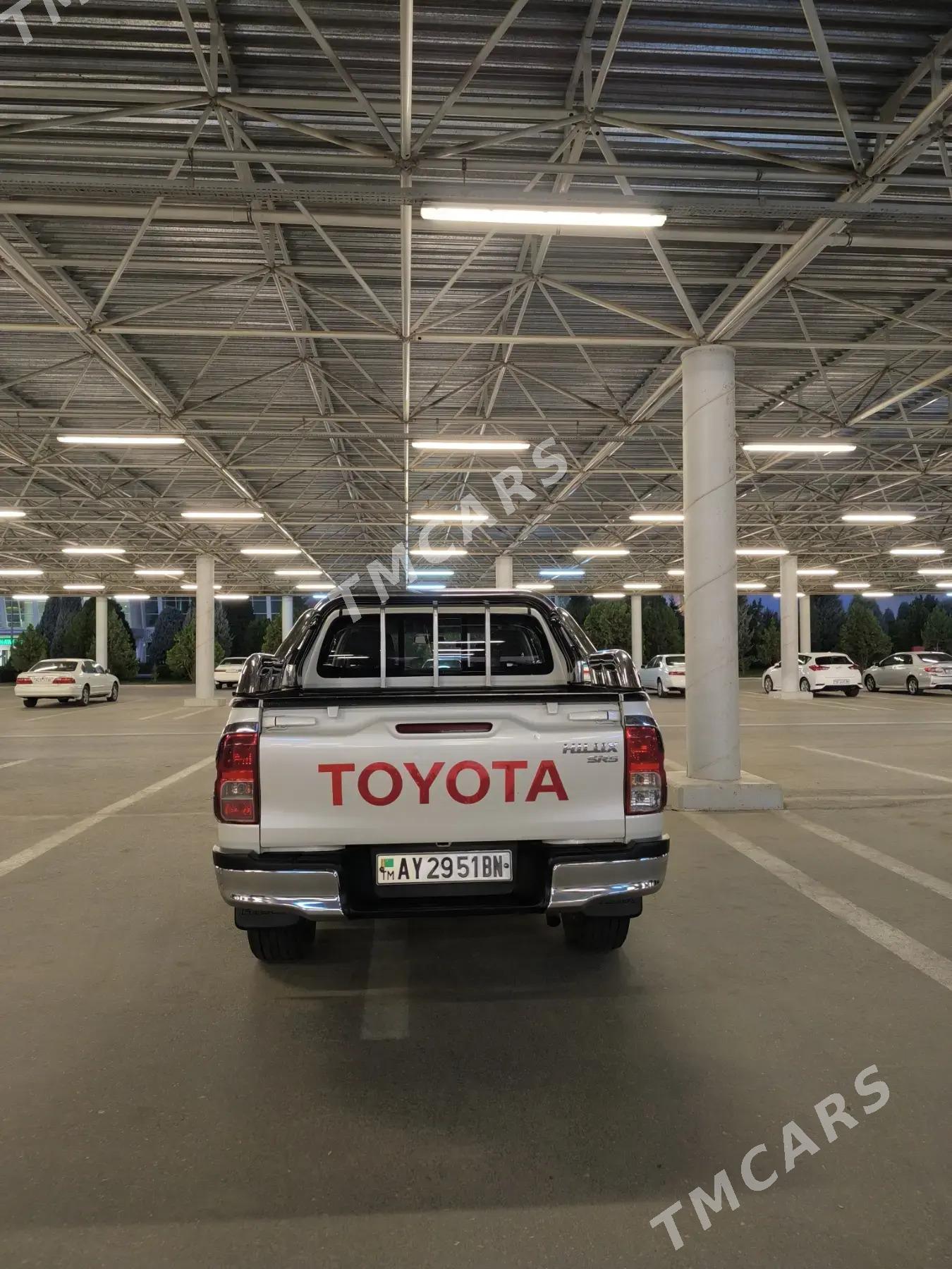 Toyota Hilux 2016 - 450 000 TMT - Türkmenbaşy - img 4