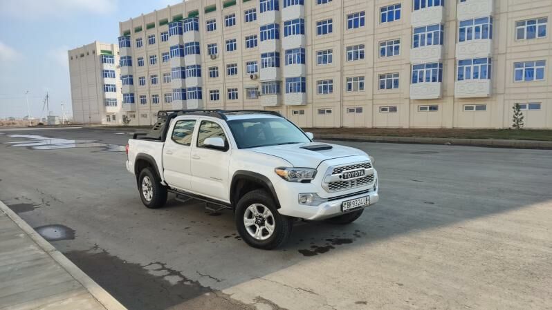 Toyota Tacoma Xtra 2017 - 360 000 TMT - Туркменабат - img 5