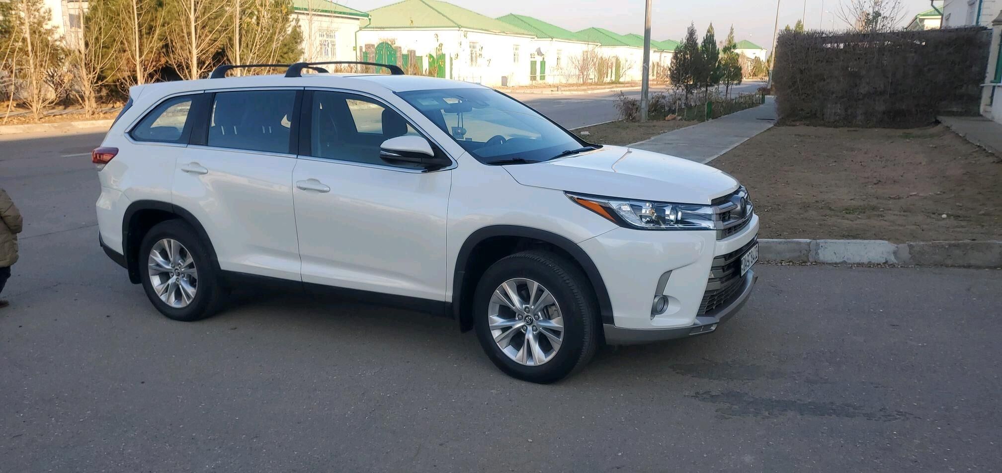 Toyota Highlander 2019 - 400 000 TMT - Ашхабад - img 4