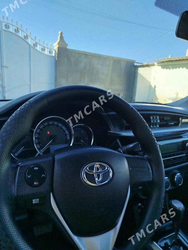 Toyota Corolla 2014 - 235 000 TMT - Ашхабад - img 3