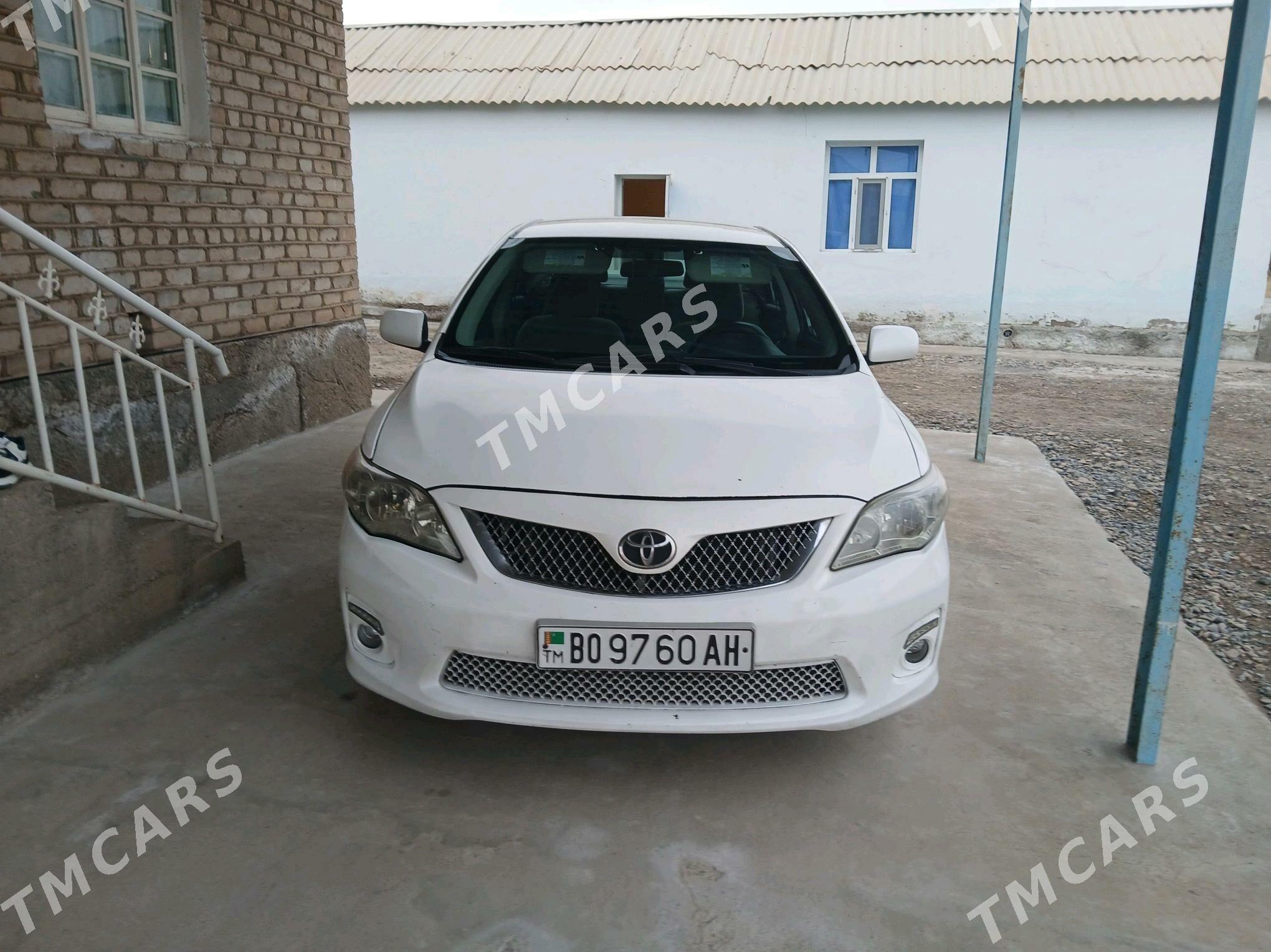 Toyota Corolla 2011 - 120 000 TMT - Теджен - img 2