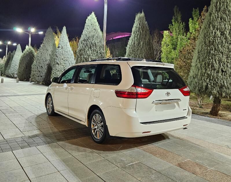 Toyota Sienna 2017 - 485 000 TMT - Aşgabat - img 7